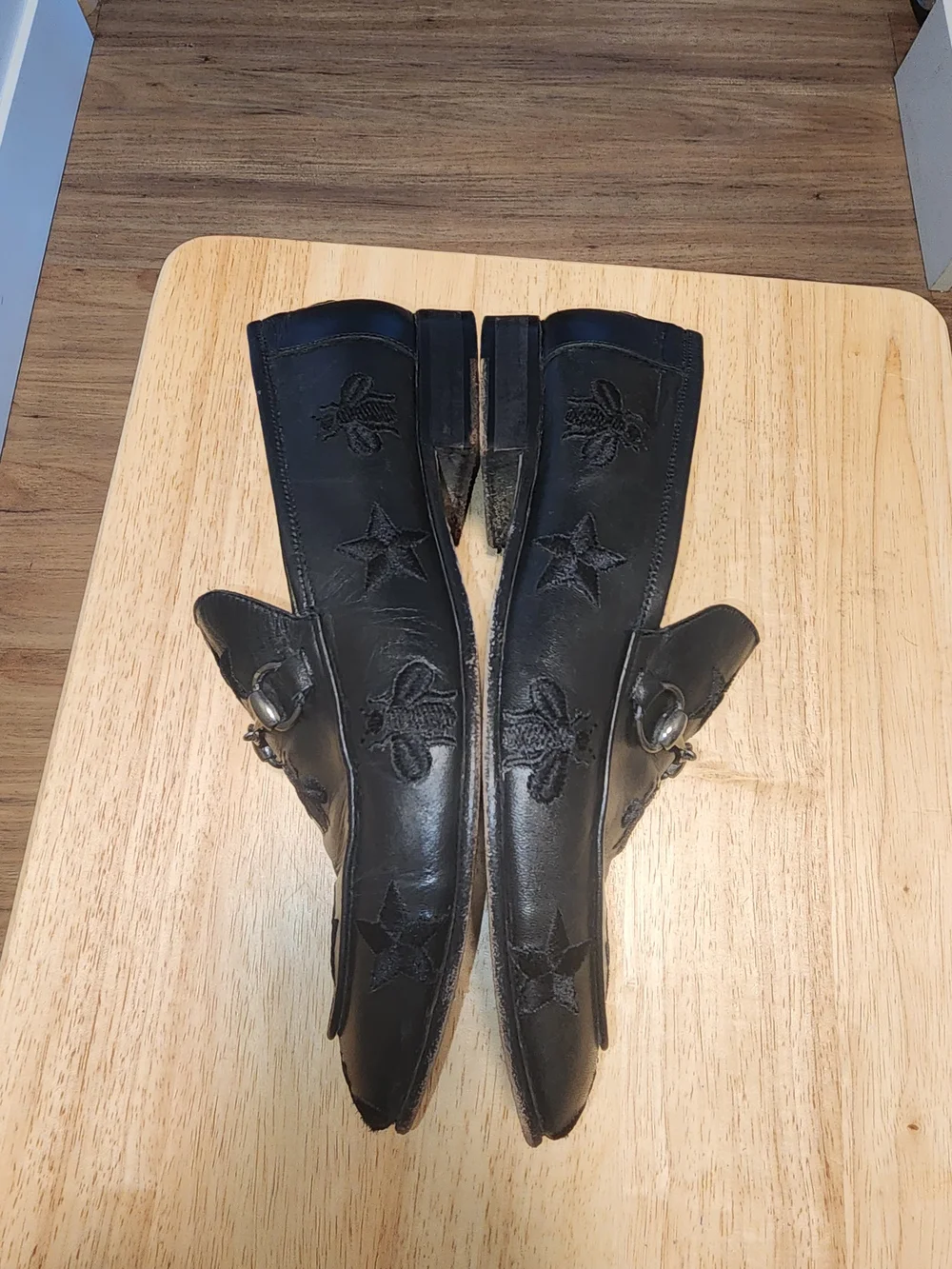 Gucci Men’s Black Leather Horsebit Loafers with Star Embroidery